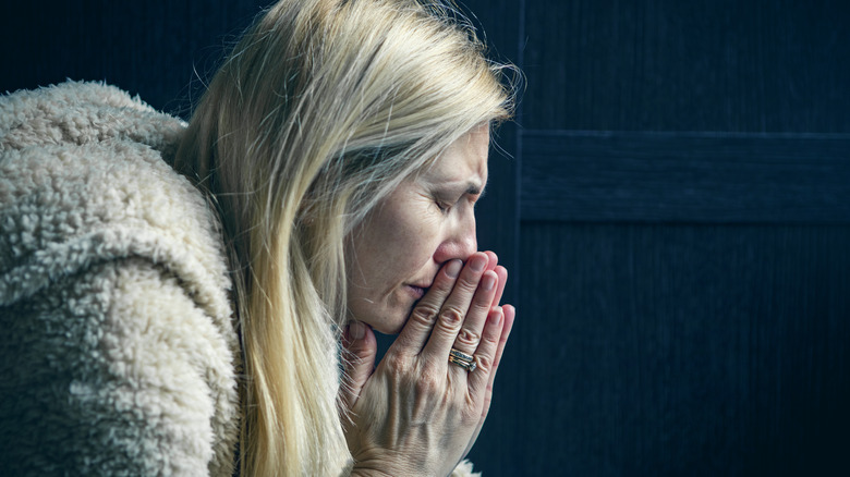 woman praying