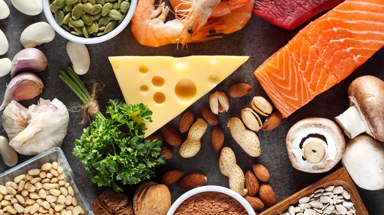 Top view of foods high in zinc