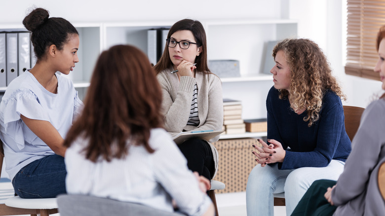 women's group therapy