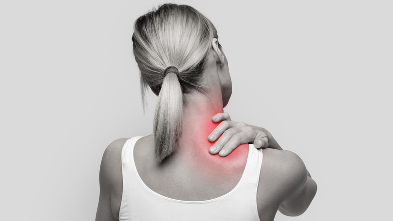 woman with neck pain